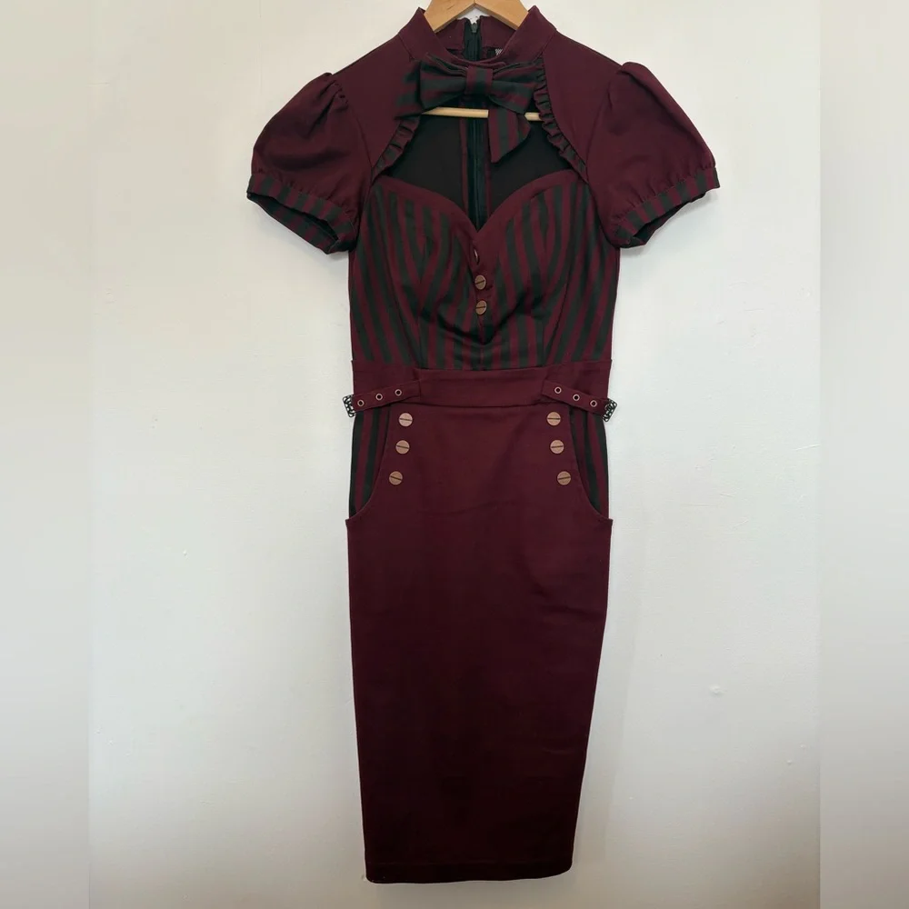 Chic Burgundy Striped dress - Picture 8 of 9